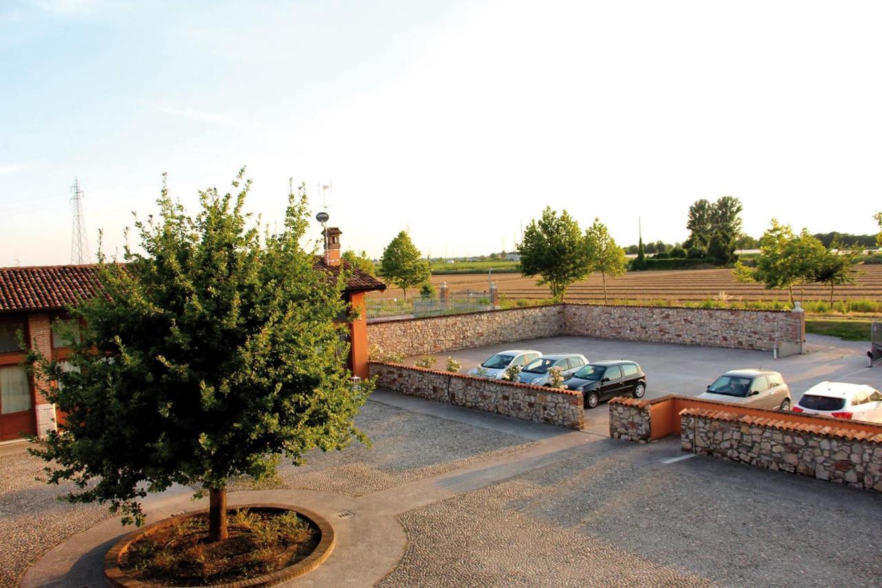 Cascina Volta Bed & Breakfast Brescia Exterior photo