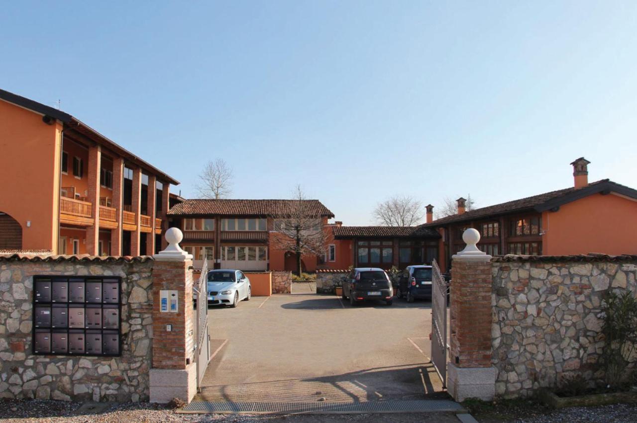 Cascina Volta Bed & Breakfast Brescia Exterior photo